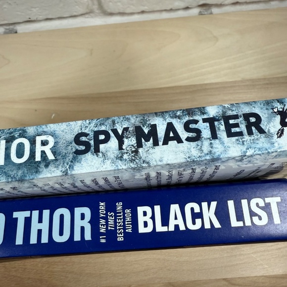 Brad Thor Paperbacks THE BLACK LIST and SPY MASTER GUC - Picture 3 of 3
